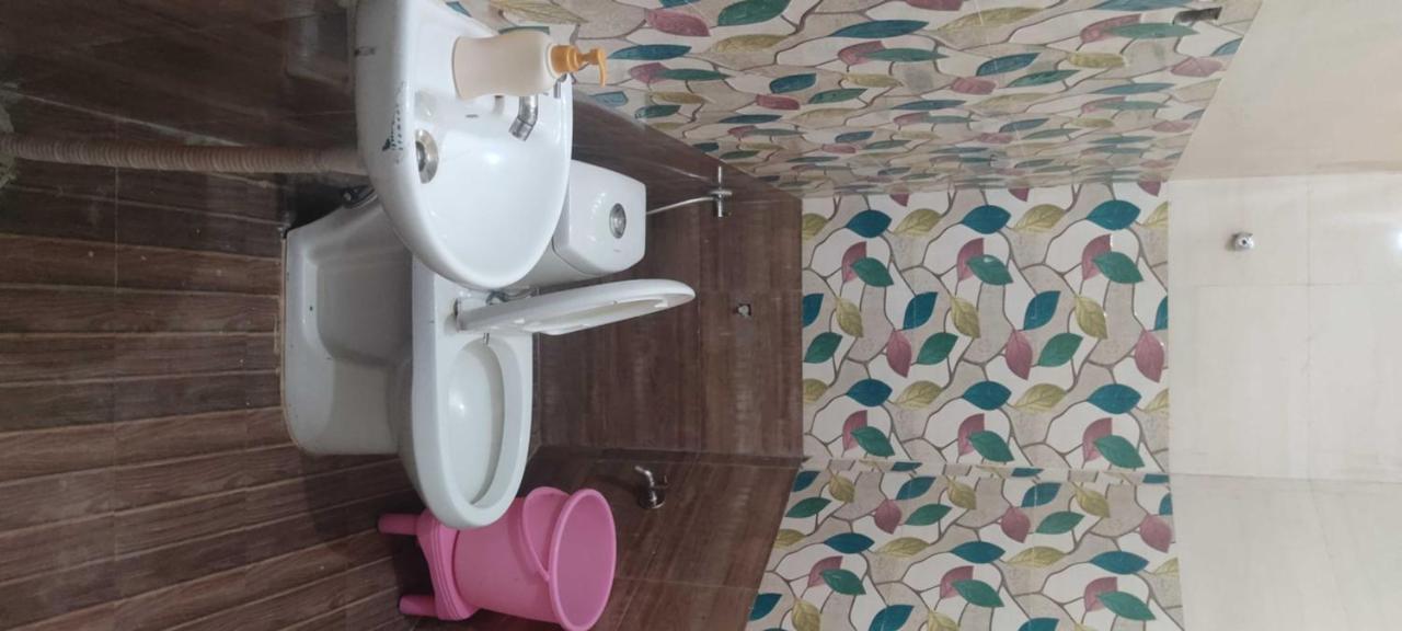 Hotel Collection O 88420 Kesari